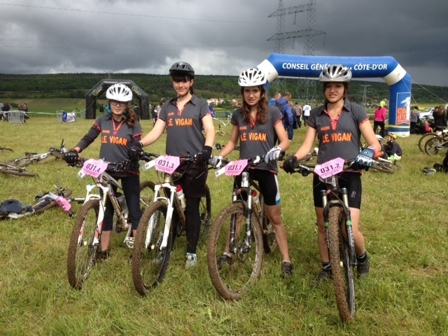 Lucie et Fanny vice Championne de France UNSS - VTT